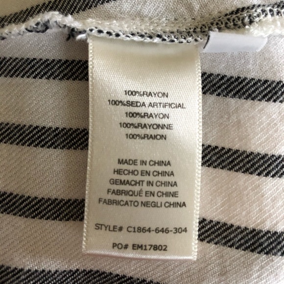 Cloth & Stone Stripe Button Back Top W/ Fringe Hem - Picture 8 of 8